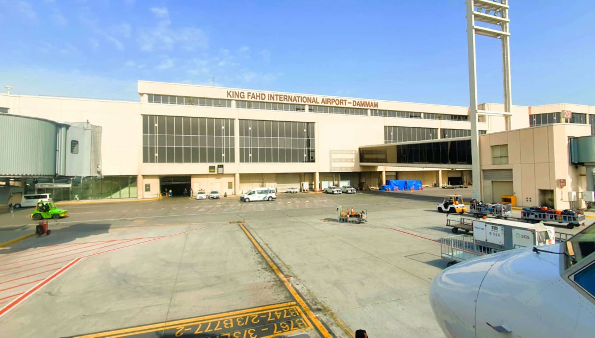 Bahrain, Kuwait airports shut indefinitely: What alternatives for travelers?