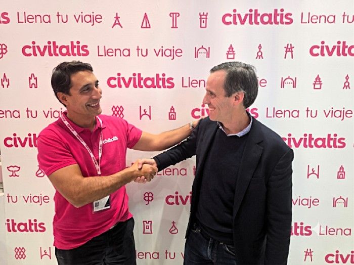 Civitatis and Despegar global strategic partnership for tours and activities