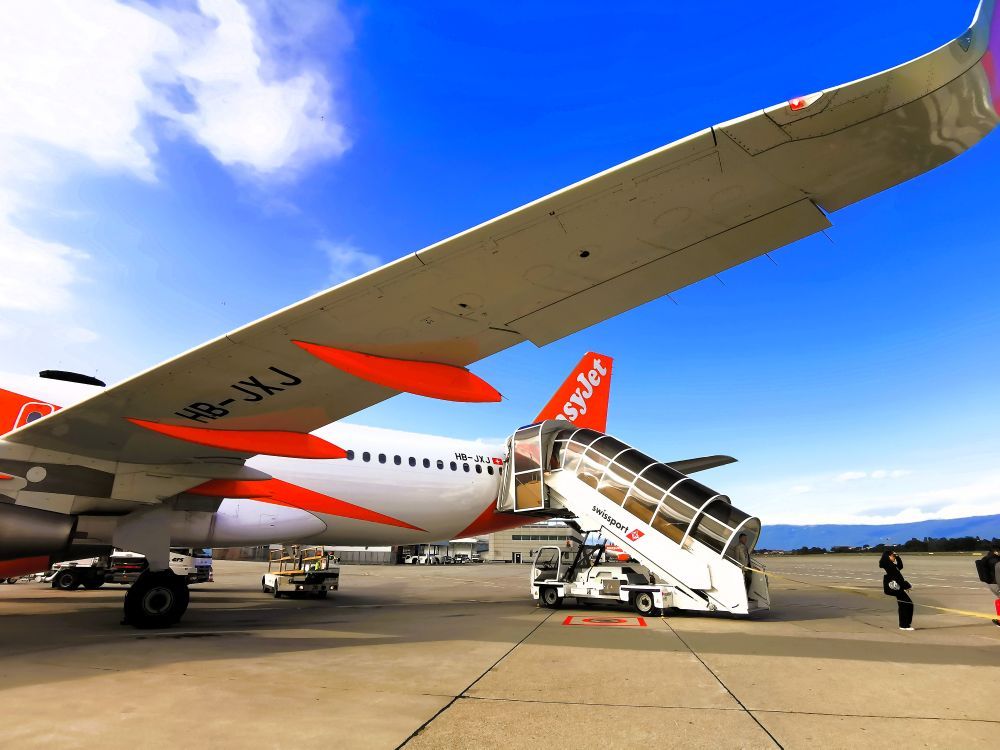 easyJet rejects US acquisition bid