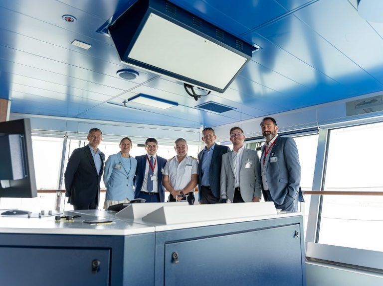 Welsh First Minister celebrates contribution of cruise tourism to Wales during ship visit in Holyhead