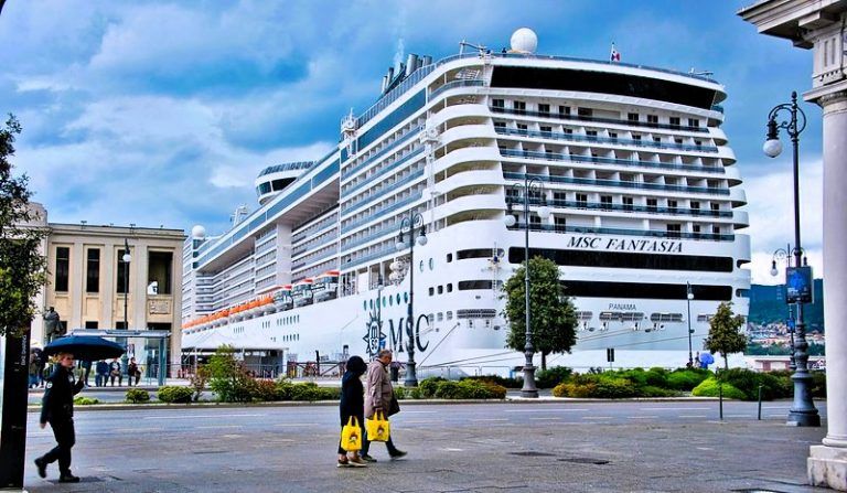 Stranded cruise ships clear Strait of Hormuz and resume sailings to Europe