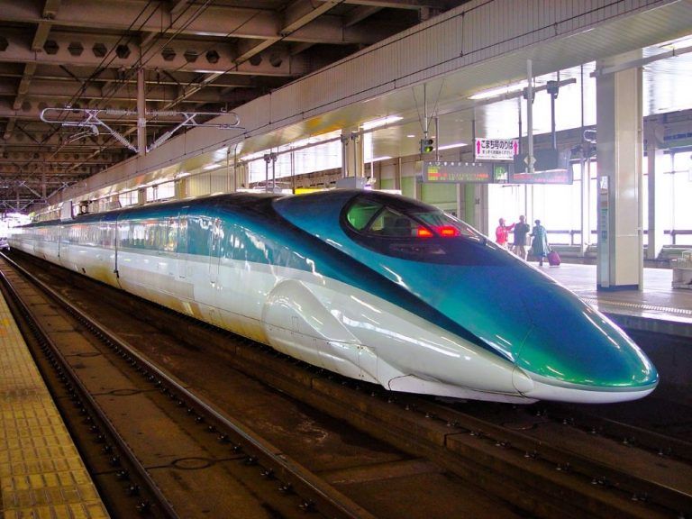 Japan JR East launches same-day Shinkansen luggage delivery service