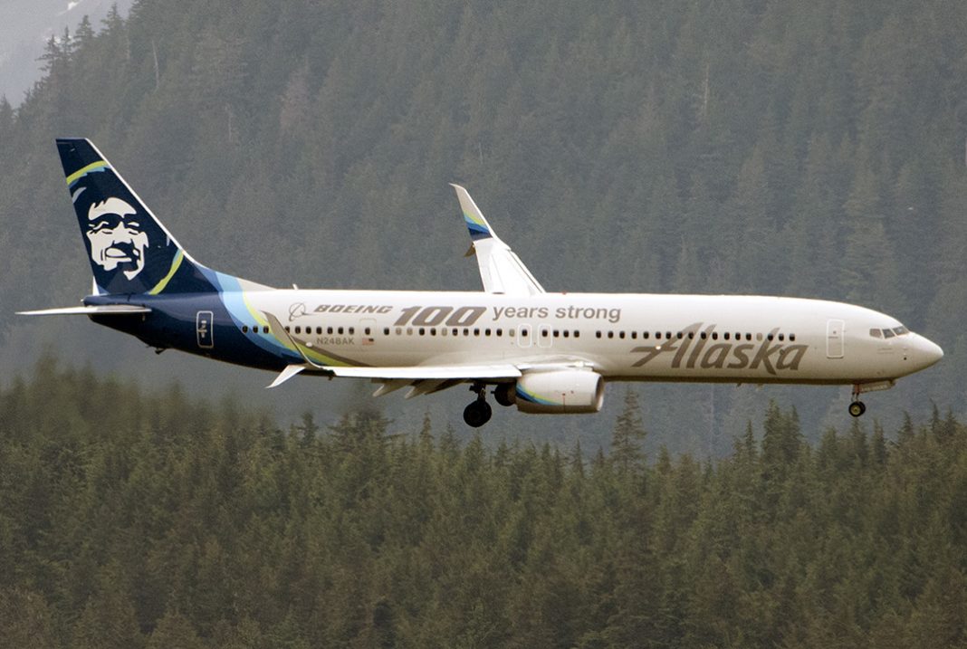 Alaska Airlines emergency landing as engine cover rips off – TravelMole
