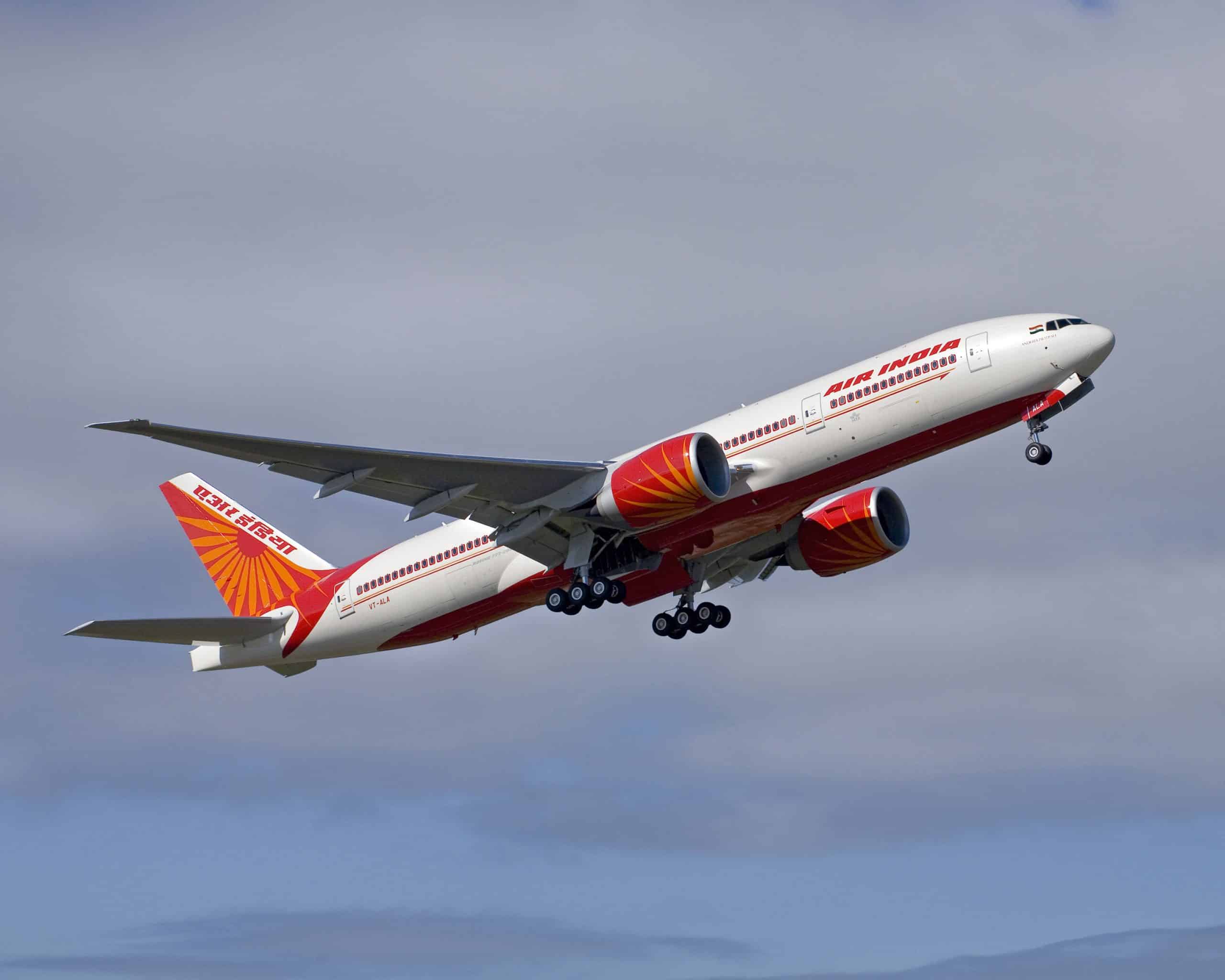 Over 100 bomb threats to India flights