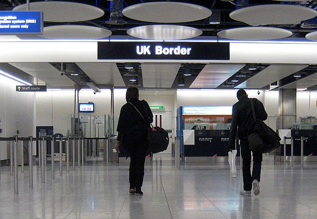 EU delays EES border check system again